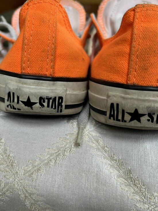 Converse - Picture 2 of 2